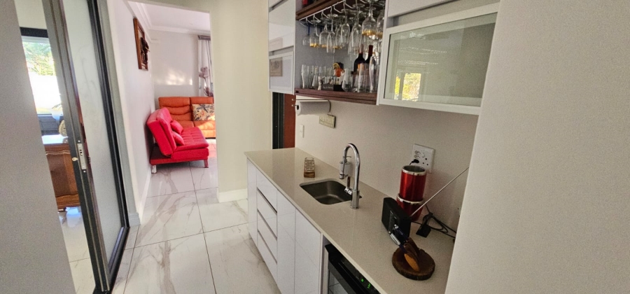 5 Bedroom Property for Sale in The Islands Estates North West